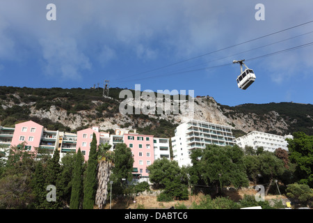 Téléphérique menant au sommet de la roche à Gibraltar Banque D'Images