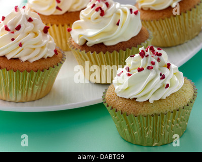 Stevia cupcakes avec glaçage à la crème au beurre à la vanille Banque D'Images