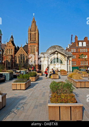 Brown Hart Gardens, un jardin public peu connu sur le dessus d'une sous-station électrique, situé à proximité de Duke Street près de Oxford Street Banque D'Images