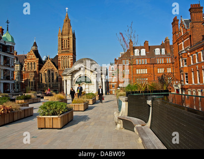 Brown Hart Gardens, un jardin public peu connu sur le dessus d'une sous-station électrique, situé à proximité de Duke Street près de Oxford Street Banque D'Images