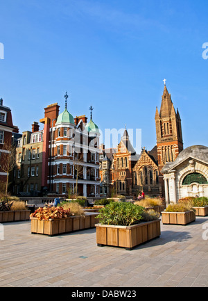 Brown Hart Gardens, un jardin public peu connu sur le dessus d'une sous-station électrique, situé à proximité de Duke Street près de Oxford Street Banque D'Images