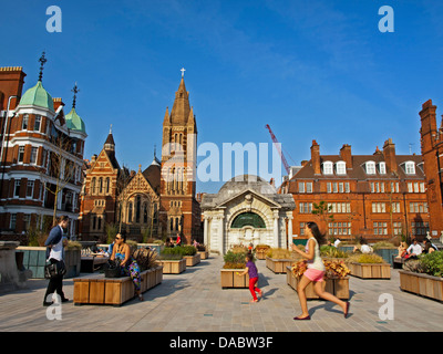 Brown Hart Gardens, un jardin public peu connu sur le dessus d'une sous-station électrique, situé à proximité de Duke Street près de Oxford Street Banque D'Images