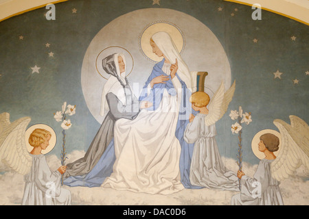 Détail de Catherine Labouré et la Vierge Marie dans la chapelle de Notre-Dame de la Médaille Miraculeuse, Paris, France, Europe Banque D'Images