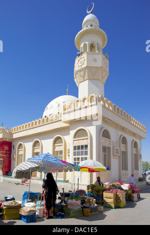 Al Ain, mosquée au Marché Central, Al Ain, Abou Dhabi, Émirats arabes unis, Moyen Orient Banque D'Images