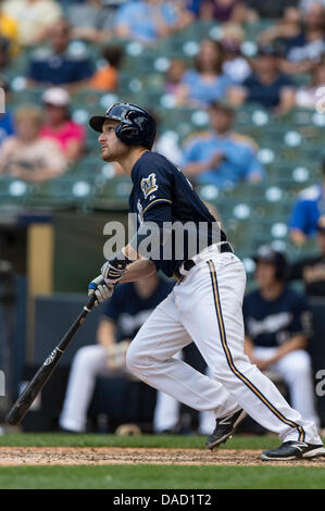 Milwaukee, Wisconsin, États-Unis. 10 juillet, 2013. 10 juillet 2013 : Milwaukee Brewers catcher Jonathan Lucroy # 20 p à bat pendant le match de la Ligue Majeure de Baseball entre les Milwaukee Brewers et les Reds de Cincinnati au Miller Park de Milwaukee, WI. Les rouges défait les Brewers 6-2. John Fisher/CSM. Credit : csm/Alamy Live News Banque D'Images