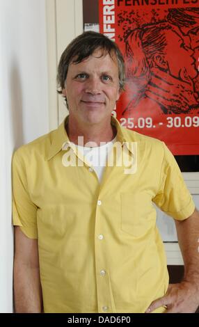 US-actrice, scénariste, producteur et Todd Haynes pose avant l'atelier parler qui fait partie du Film and Television Festival 'Conference' de Cologne à Cologne, Allemagne, 30 septembre 2011. Todd Haynes est ce ans vainqueur du plat-Spielfilm-Award qui sera présenté pendant le festival. Photo : Horst Galuschka Banque D'Images