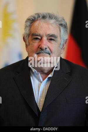 Le Président de la République orientale de l'Uruguay José Alberto Mujica Cordano os visible à l'intérieur de château de Bellevue à Berlin, Allemagne, 18 octobre 2011. Photo : RAINER JENSEN Banque D'Images