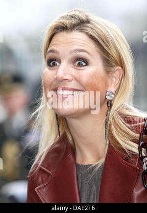 La princesse maxima des Pays-Bas assiste à la première "Semaine de l'argent" à la Royal Dutch Mint à Utrecht, Pays-Bas, 10 novembre 2011. La "Semaine de l'argent" est organisé pour créer une fondation et de sensibilisation financière pour l'indépendance financière pour les jeunes enfants dans leur vie ultérieure. Photo : Albert Nieboer / Pays-Bas OUT Banque D'Images