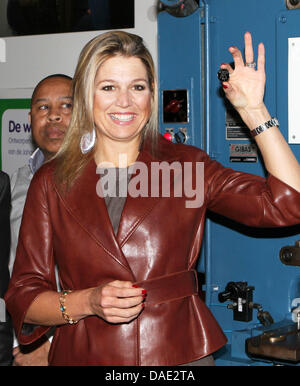 La princesse maxima des Pays-Bas assiste à la première "Semaine de l'argent" à la Royal Dutch Mint à Utrecht, Pays-Bas, 10 novembre 2011. La "Semaine de l'argent" est organisé pour créer une fondation et de sensibilisation financière pour l'indépendance financière pour les jeunes enfants dans leur vie ultérieure. Photo : Albert Nieboer / Pays-Bas OUT Banque D'Images