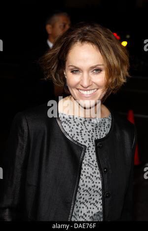 L'actrice Amy Brenneman arrive à la première de "Les descendants" à Samuel Goldwyn Theatre à Beverly Hills, Los Angeles, USA, le 15 novembre 2011. Photo : Hubert Boesl Banque D'Images