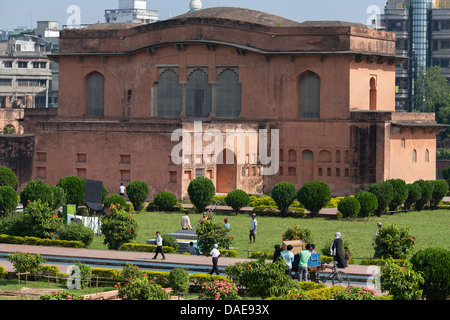 La visite du Bangladesh dans le centre fort Lalbagh. ofDhaka C'est une forteresse moghole construit de pierre rose Banque D'Images