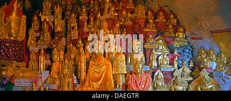 Voir dans l'une des grottes de Pindaya avec leurs plus de 8000 sculptures de Bouddha, Birmanie, Pindaya, Shan-Staat Banque D'Images