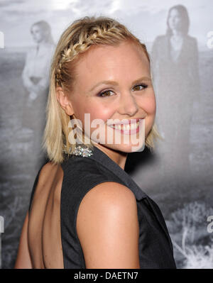 10 juillet 2013 - Hollywood, Californie, États-Unis - ALISON PILL arrive pour la première de la chaîne HBO's 'La Presse' Saison 2 au Studios Paramount Theatre. (Crédit Image : © Lisa O'Connor/ZUMAPRESS.com) Banque D'Images