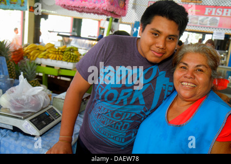 Miami Florida,Homestead,Redland's Farmers Market,produits,fruits,vente,shopping shopper shoppers magasins marché marchés achats vente,et Banque D'Images