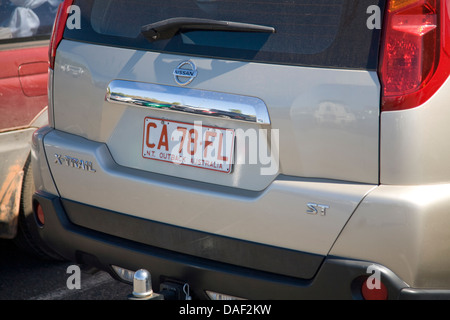 Plaque d'immatriculation australienne à l'arrière d'un véhicule Nissan x Trail à darwin, plaque d'immatriculation est NT Outback Banque D'Images