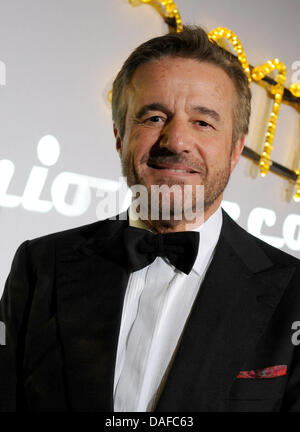 Acteurs et Actrices von der Christian De Sica kommt am Freitag (18.02.2011) à Berlin zum italienischen Filmball 'Notte delle Stelle". Im Rahmen des Filmballs wird alljährlich der 'Premio Bacco' verliehen. Foto : Britta Pedersen dpa  + + +(c) afp - Bildfunk + + + Banque D'Images