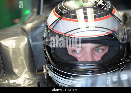 Pilote de contrôle suisse Giorgio Mondini de HRT F1 lors des tests de conduite sur le circuit de Catalogne à Barcelone, Espagne, 20 février 2011. Photo : David Ebener Banque D'Images