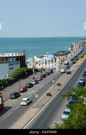 Esplanade de l'Ouest avec la station de radio de Southend et le restaurant Sands. Banque D'Images