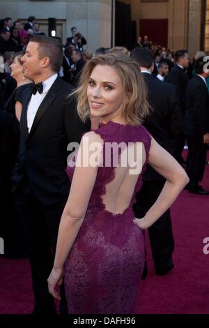L'actrice Scarlett Johansson nous arrive pour la 83e Academy Awards, les Oscars à Los Angeles, USA, 27 février 2011. Photo : Hubert Boesl Banque D'Images
