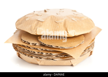 Cheeseburger fabriqués à partir de carton - mauvaise alimentation ou fast food concept Banque D'Images