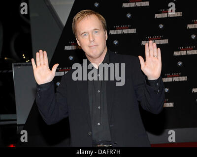 US-américain réalisateur Brad Bird arrive pour la première allemande du film "Mission : Impossible - Ghost Protocol' au monde de BMW à Munich, Allemagne, 09 décembre 2011. Le film sera diffusé le 15 décembre 2011. Photo : Ursula Dueren Banque D'Images