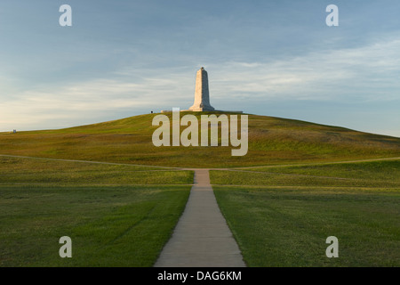 WRIGHT BROTHERS NATIONAL MEMORIAL PILIER Kitty Hawk Kill Devil Hills OUTER BANKS DE LA CAROLINE DU NORD USA Banque D'Images