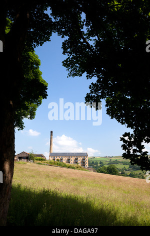 Vue d'une partie de l'Avoine Royd moulin, transformé aujourd'hui en appartements, Luddenden, West Yorkshire Banque D'Images