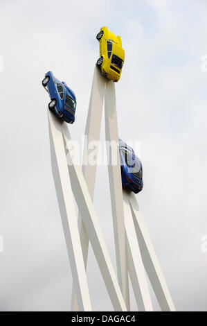 Chichester, UK. 12 juillet, 2013. 50 ans d'une Porsche 911 statue en face de la maison pendant le jour 1 de la 2013 Goodwood Festival of Speed dans le parc de Goodwood House. Credit : Action Plus Sport Images/Alamy Live News Banque D'Images