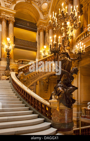 Entrée ornée de Palais Garnier - Opéra, Paris France Banque D'Images