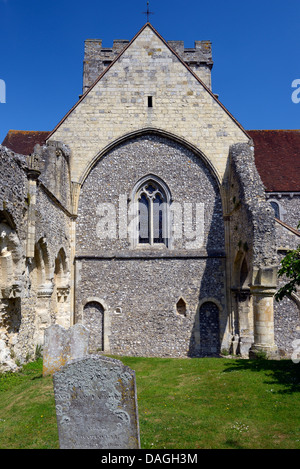 Vestiges de la nef et des murs de l'ouest actuelle fin de l'église du prieuré de St Mary & St Blaise, Boxgrove Banque D'Images