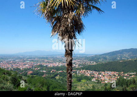 Vue depuis Montecatini Alto Toscane Italie 2013 Banque D'Images