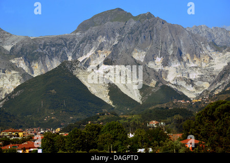Quarry village de Colonnata dans les montagnes de Carrare en région, la Toscane, Italie Banque D'Images