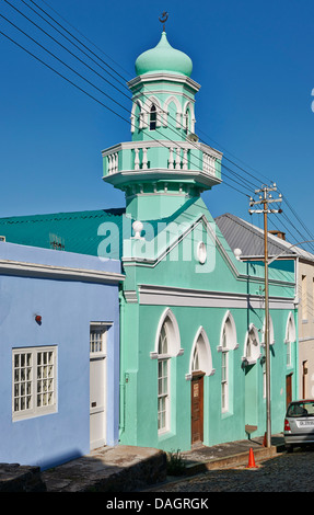 La mosquée verte entre bâtiments colorés dans Bo-Kaap, quartier de Malay, Cape Town, Western Cape, Afrique du Sud Banque D'Images