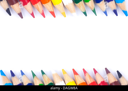 Crayons de couleur isolé sur fond blanc Banque D'Images