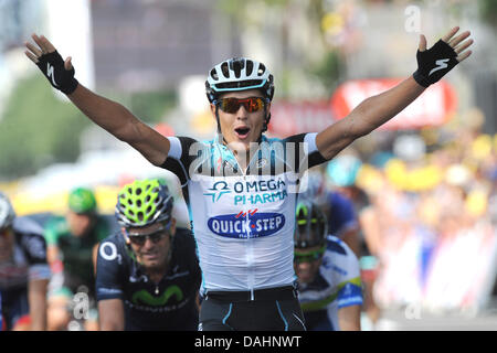 Lyon, France. Le 13 juillet, 2013. Étape 14 Tour de France , Saint Pourcain sur Sioule à Lyon Lyon, Omega Pharma - Quick Step 2013, Matteo Trentin franchit la ligne à Lyon Crédit : Action Plus de Sports/Alamy Live News Banque D'Images