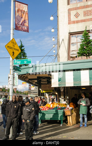 Pikes Place Farmer's Market, Seattle, Washington, USA. Banque D'Images