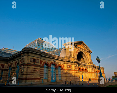 Vue d'Alexandra Palace, le lieu de naissance de la télévision, le nord de Londres, Londres, Angleterre, Royaume-Uni Banque D'Images