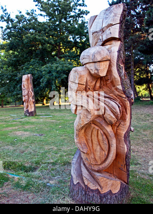 Sculptures sur arbre d'Alexandra Park, au nord de Londres, Angleterre, Royaume-Uni Banque D'Images