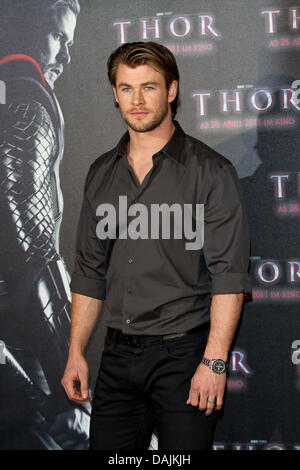 L'acteur australien Chris Hemsworth représente pour la promotion du film 'Thor' au Palais de Montgelas, l'hôtel Bayerischer Hof à Munich, Allemagne, 13 avril 2011. Photo : Hubert Boesl Banque D'Images