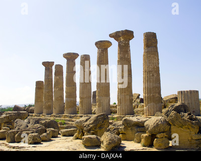 Piliers du Temple d'Héraclès dans la Vallée des Temples, site archéologique à Agrigente, Site du patrimoine mondial de l'UNESCO Banque D'Images