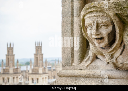 Gargouille de l'église Sainte Marie les vierges. Oxford, UK Banque D'Images