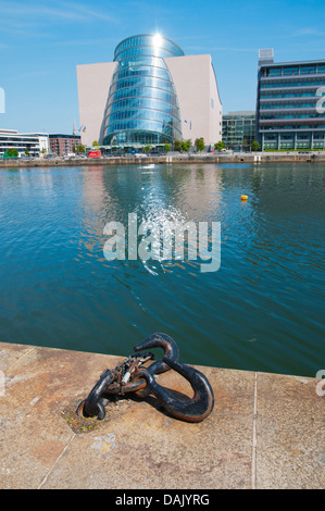 Convention centre Docklands ancien secteur de port par River Liffey Dublin Irlande Europe centrale Banque D'Images