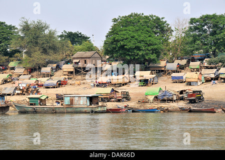 Riverside rivière Irrawaddy Myanmar Bagan Banque D'Images