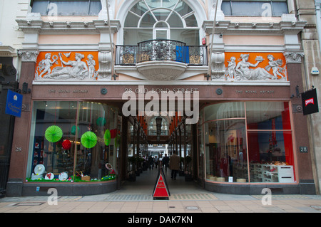 La Royal Arcade dans Old Bond street Mayfair London Central England Angleterre UK Europe Banque D'Images