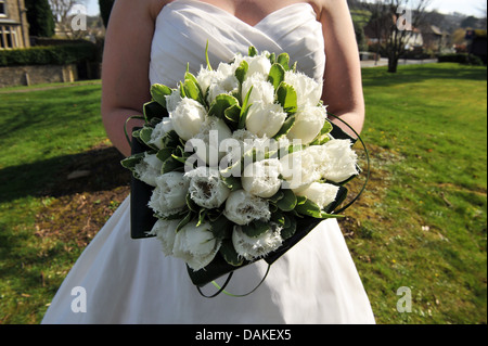 Un gros plan du bouquet de fleur de mariage de la mariée Banque D'Images