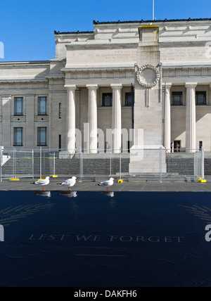 dh War Memorial cenotaph AUCKLAND DOMAINE NEW ZEALAND NZ Museum ne nous oublions pas la fonction d'eau Banque D'Images