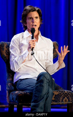 Los Angeles, CA, USA. 15 juillet, 2013. TIG comédien NOTARO parle de sa vie et sa carrière au GRAMMY MUSEUM à la veille de la sortie du CD de luxe de son dernier album, 'VIVRE. Crédit : Brian Cahn/ZUMAPRESS.com/Alamy Live News Banque D'Images