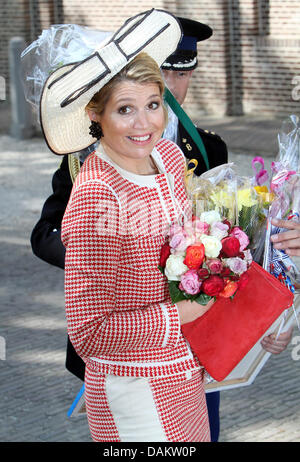 La princesse maxima des Pays-Bas arrive pour l'ouverture de l'exposition 'MAxima, 10 ans aux Pays-Bas' à Apeldoorn, aux Pays-Bas, le 7 mai 2011. L'exposition présente les faits saillants de la princesse Maxima au cours des 10 dernières années en tant que Princesse des Pays-Bas en affichant des images et ses vêtements. La princesse Maxima a 40 ans le 17 mai. Photo : Patrick van Katwijk Banque D'Images