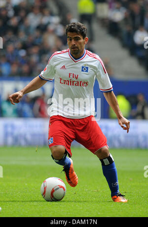 Hambourg, Tomas Rincon contrôle la balle à la Bundesliga match Hambourg SV vs Borussia Moenchengladbach à l'Imtech Arena de Hambourg, Allemagne, 14 mai 2011. Photo : Christian Charisius dpa/lno Banque D'Images