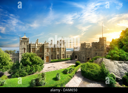 Palais de Vorontsov dans la ville d'Alupka, Crimea, Ukraine. Banque D'Images